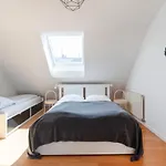 Vienna Roof Top Apartment With Terrace, Parking And Ac